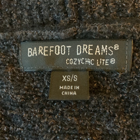 Barefoot Dreams Circle Cardigan - Like New! - Picture 3 of 4